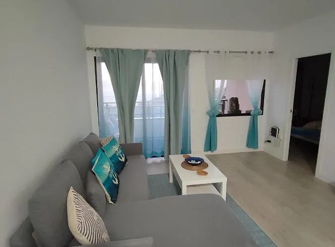 Paradise Apartment, With Wifi And Stunning Sea Views