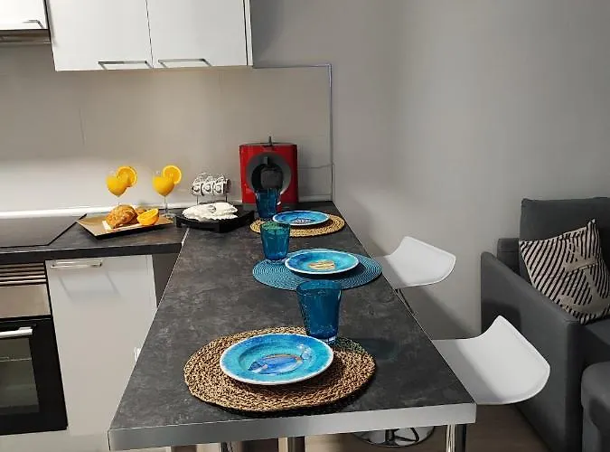 Paradise Apartment, With Wifi And Stunning Sea Views * 阿德耶