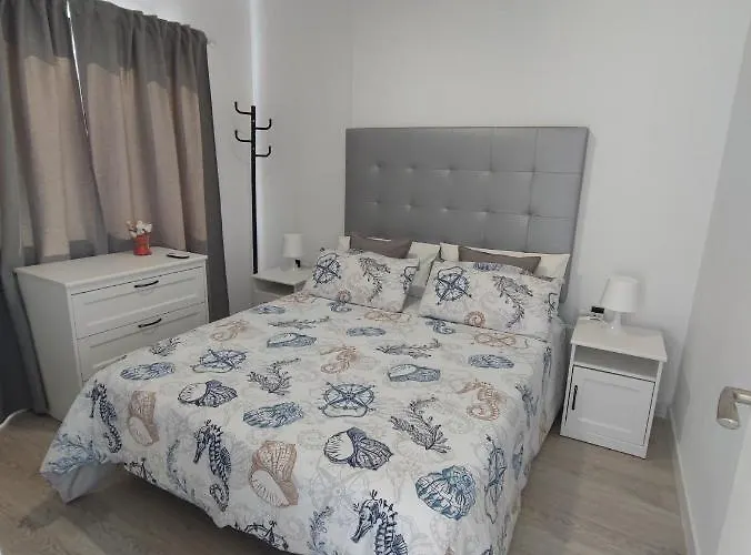 Paradise Apartment, With Wifi And Stunning Sea Views 公寓 阿德耶
