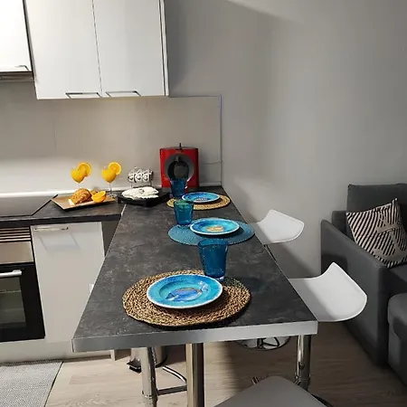 Paradise Apartment, With Wifi And Stunning Sea Views * أذيخي