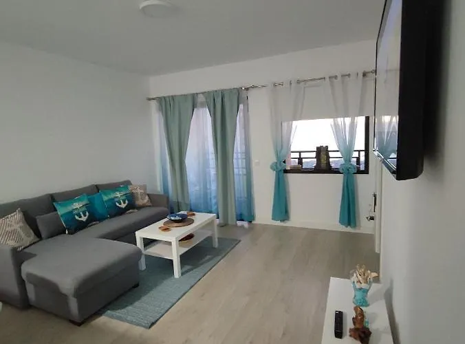 Daire Paradise Apartment, With Wifi And Stunning Sea Views