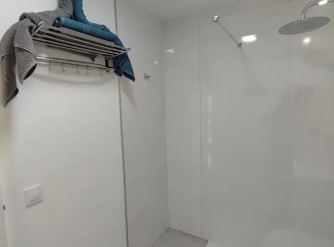 Paradise Apartment, With Wifi And Stunning Sea Views Daire